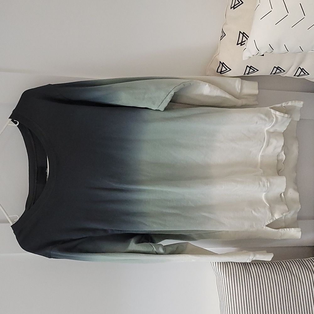 Ombre crew neck
